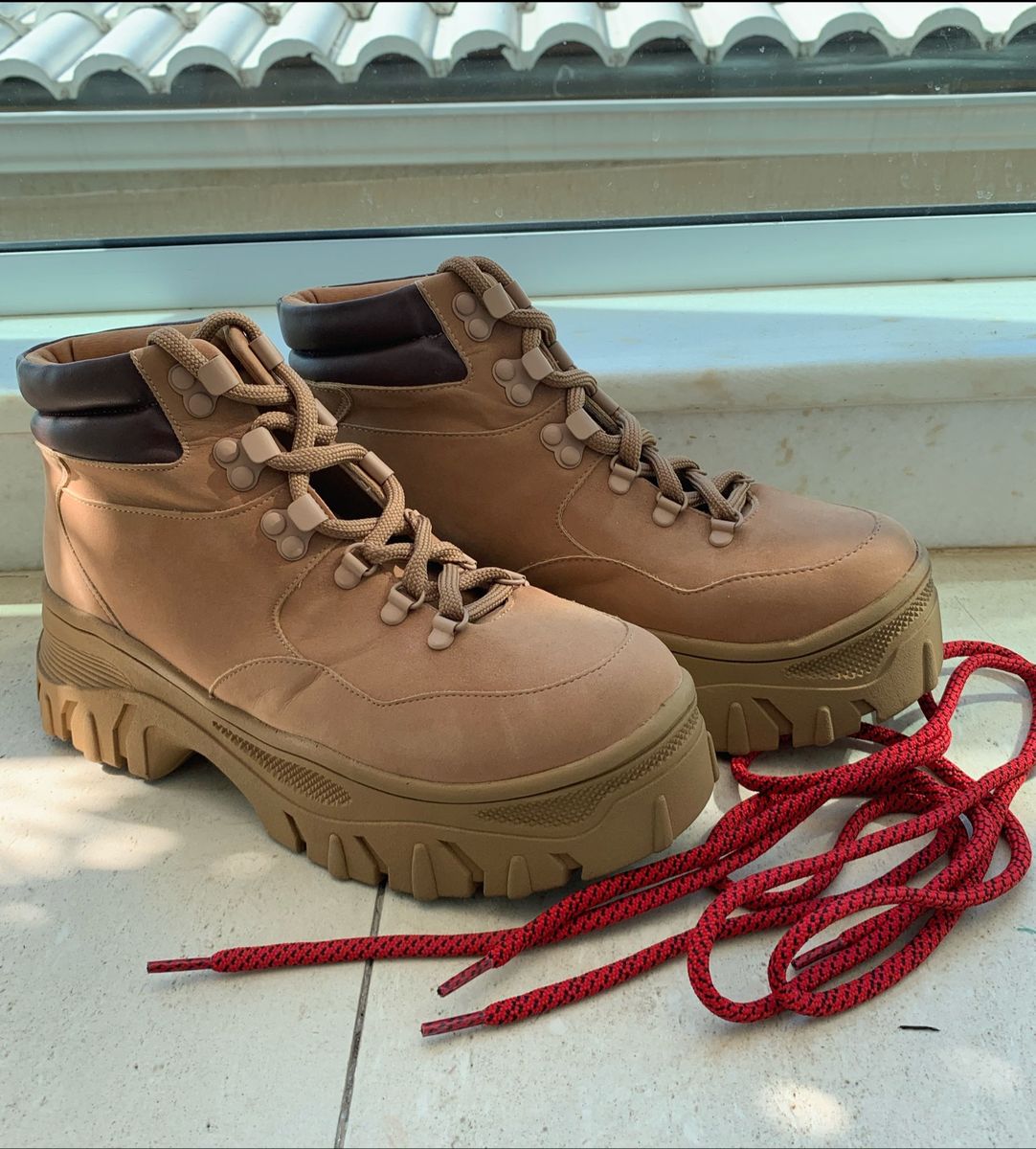 bota satinato feminina