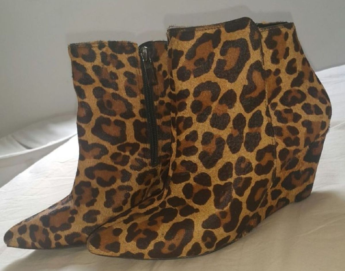 bota schutz onça