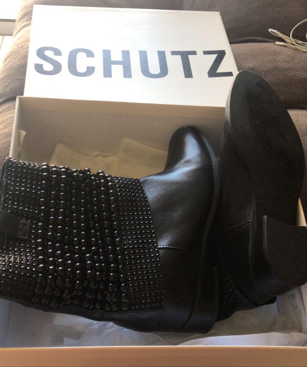 bota schutz malha metal preta