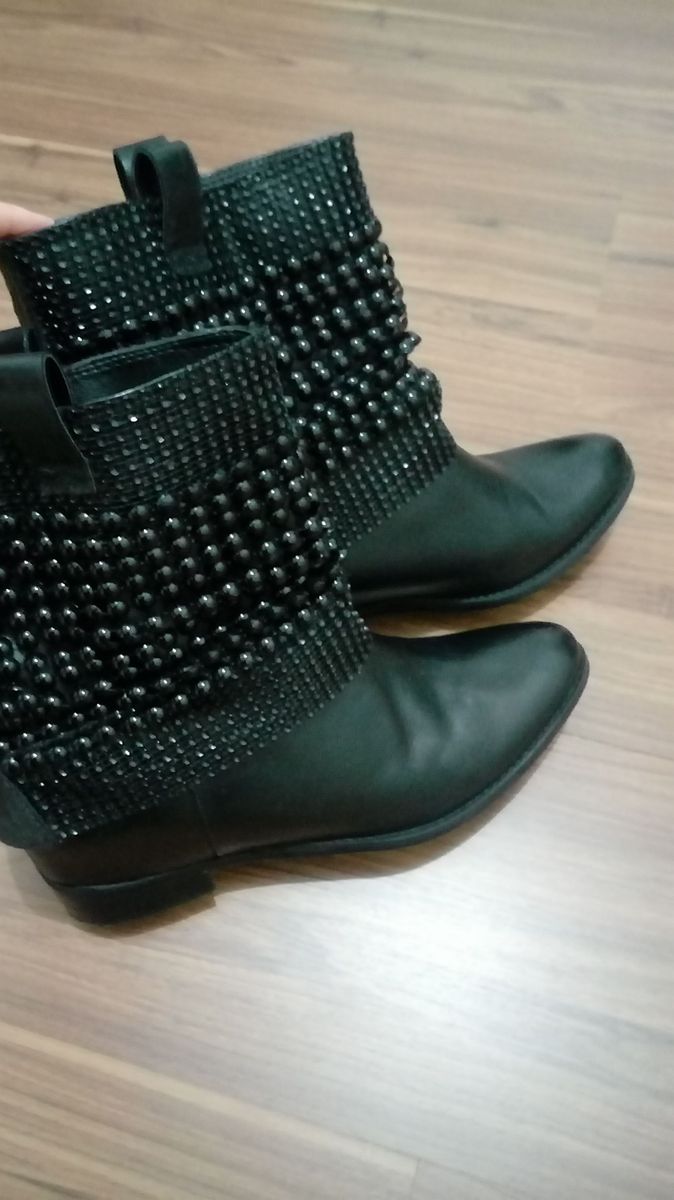 bota malha metal black