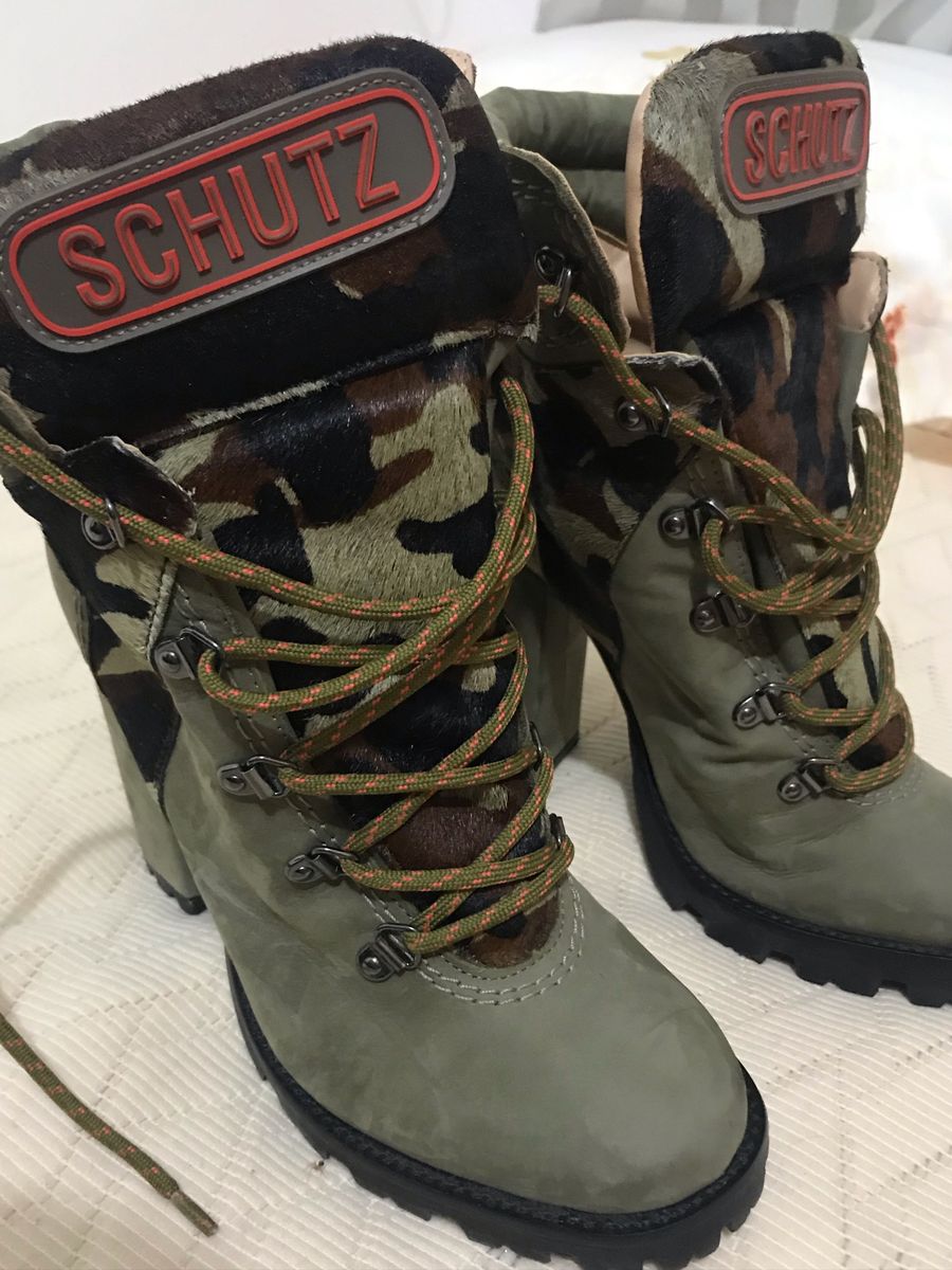 bota hiking tratorada militar