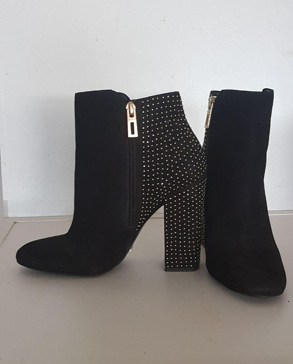 mini bota feminina com salto