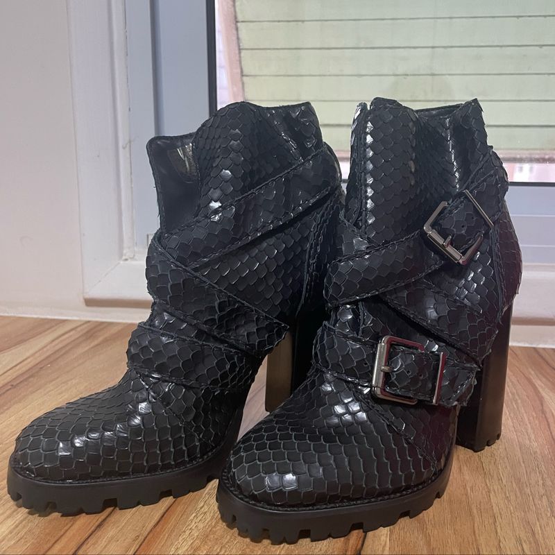 Bota best sale schutz snake