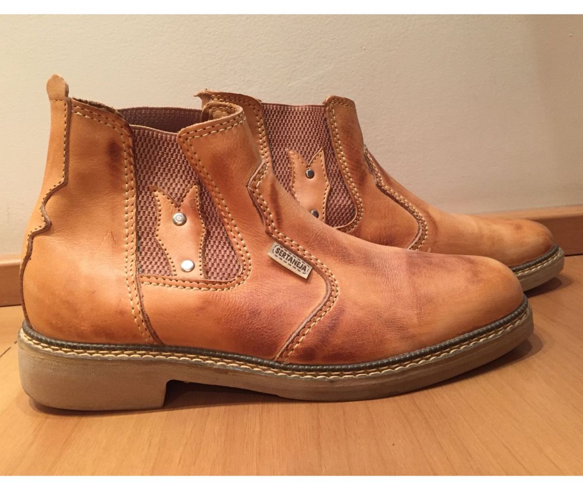 bota masculina sertaneja