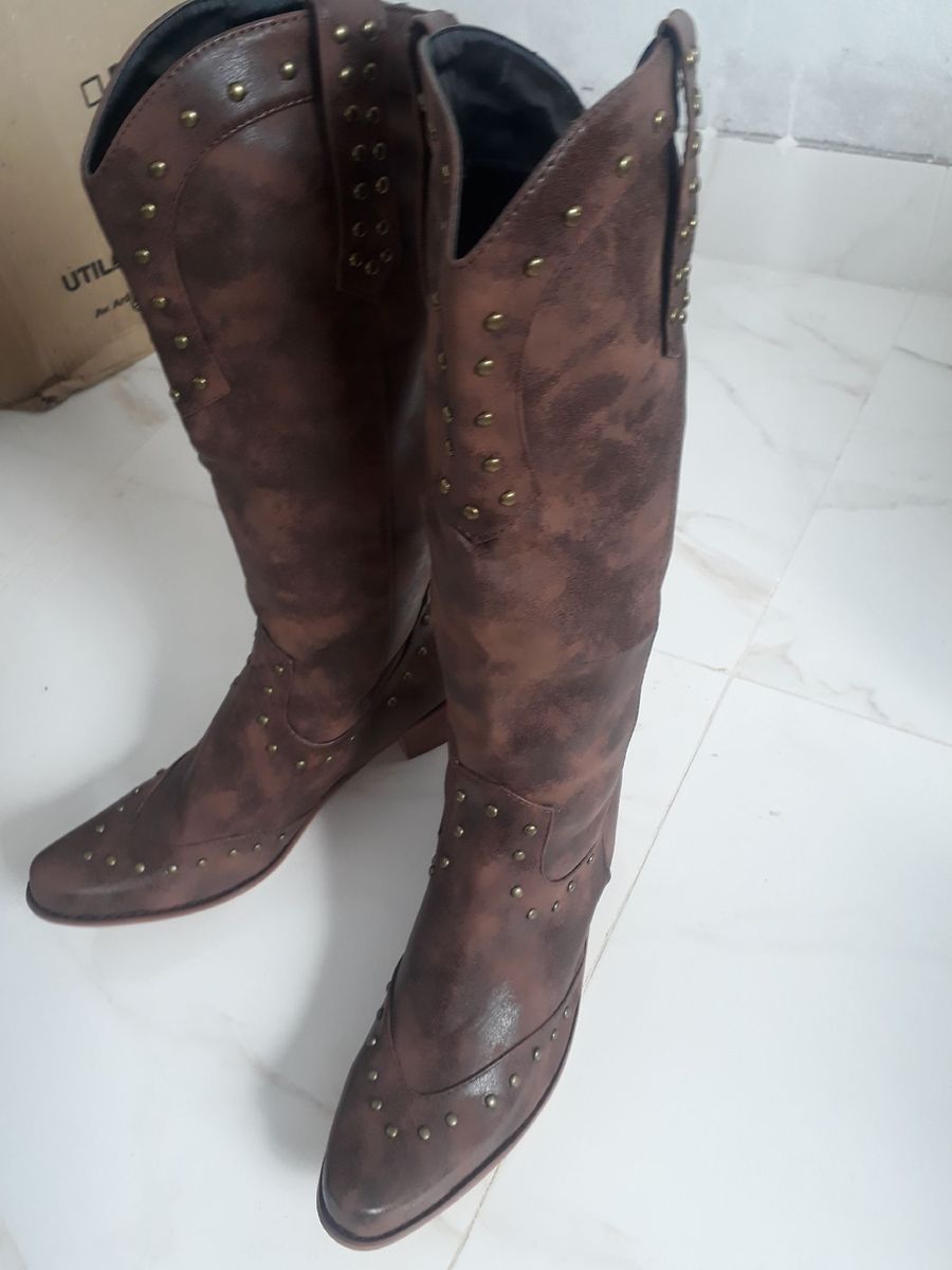 bota feminina tamanho 43