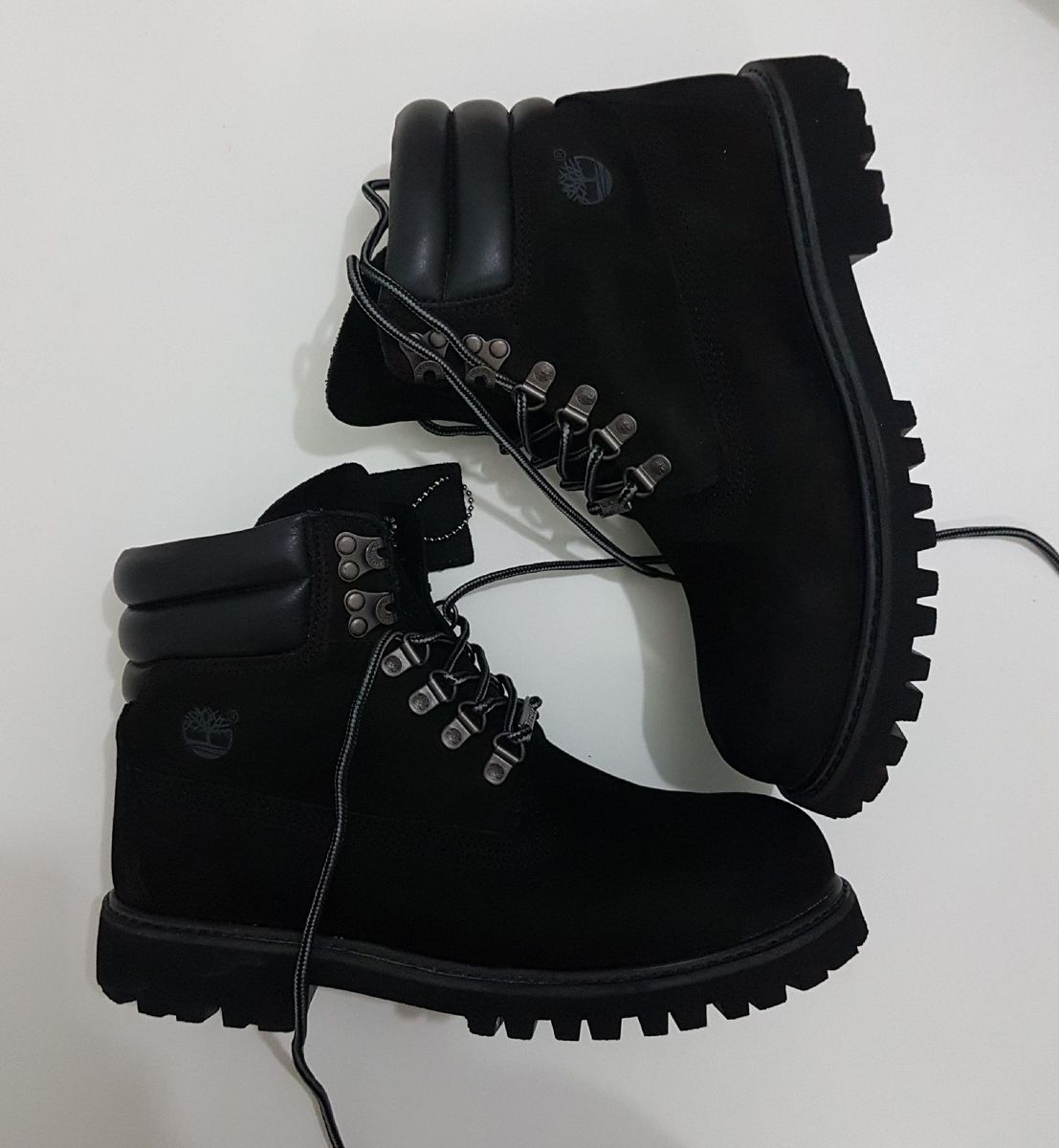 botas pretas timberland