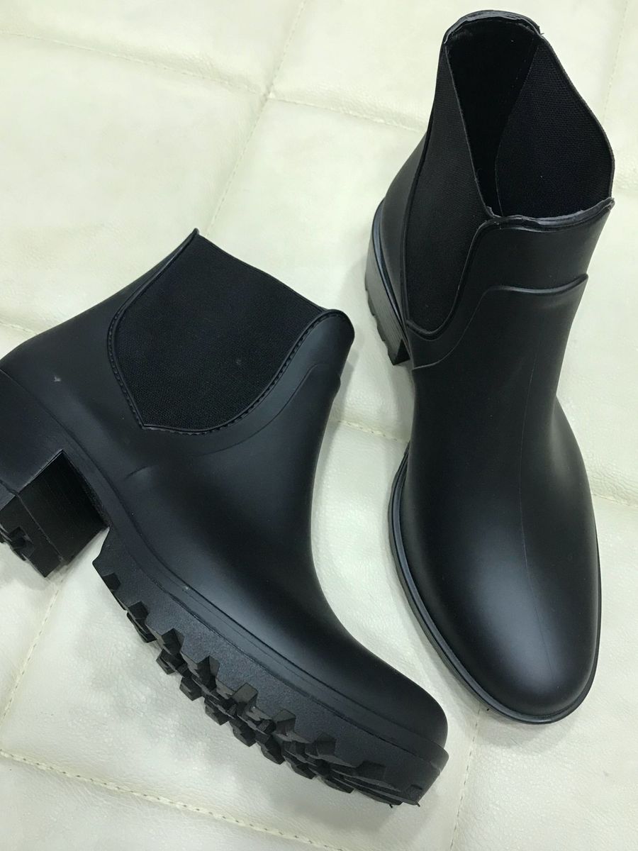 bota colcci chelsea tratorada