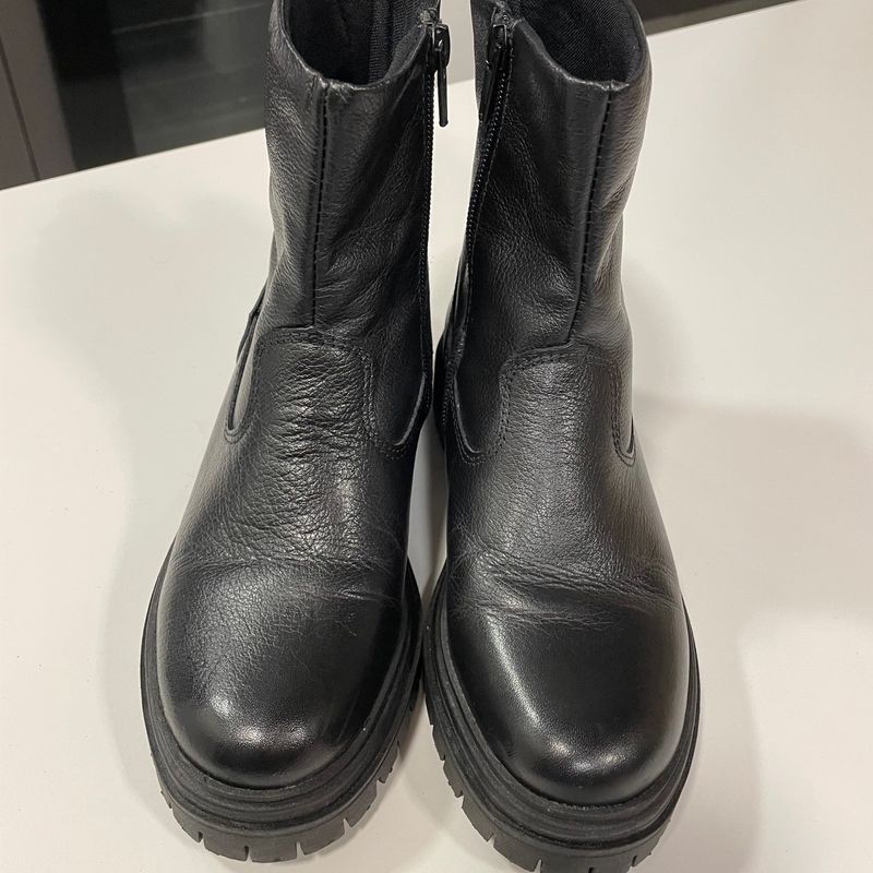Bota Tratorada Couro Preta Corello 34 Bota Feminina Corello Usado  86201414 enjoei