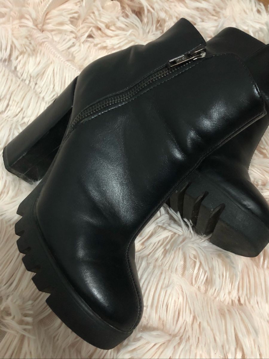 botas na loja prego