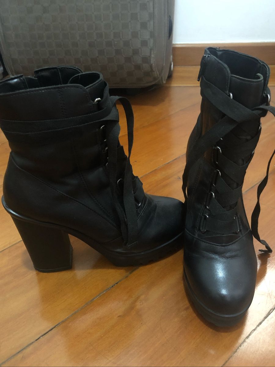 bota coturno feminina constance