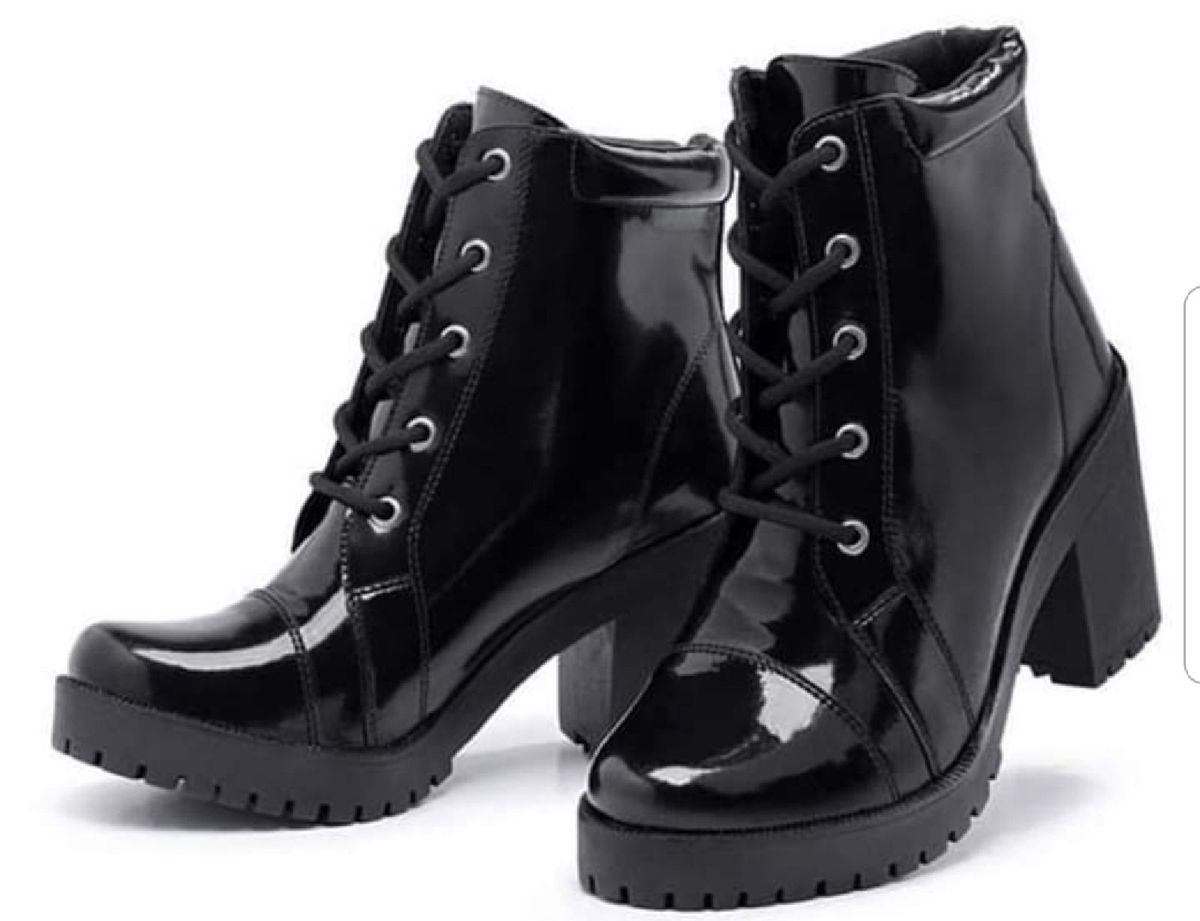 bota tratorada feminina