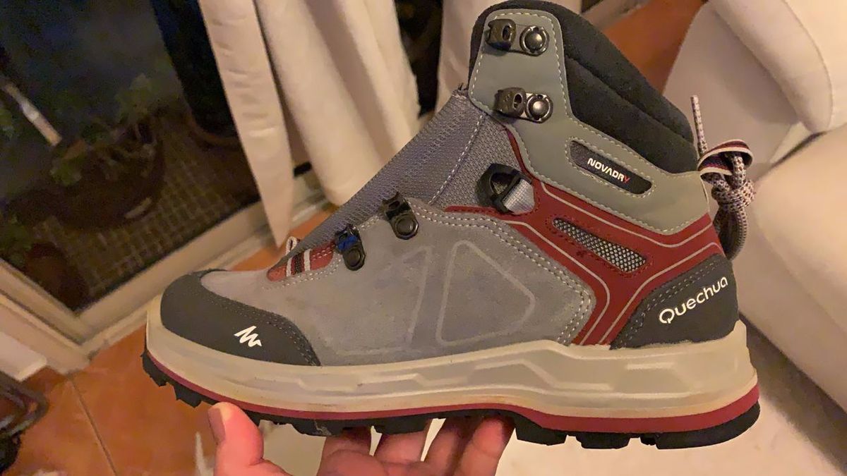 bota quechua novadry