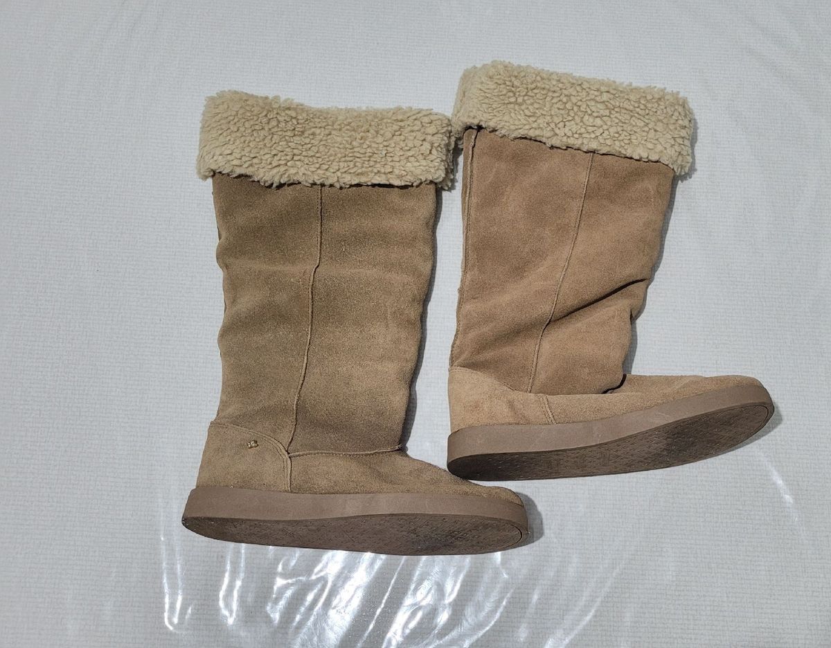 Bota ugg 2024 cano alto