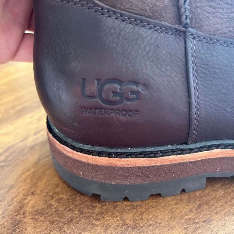 Bota tipo best sale ugg impermeavel