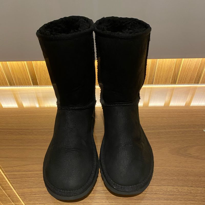 Bota hot sale ugg preta