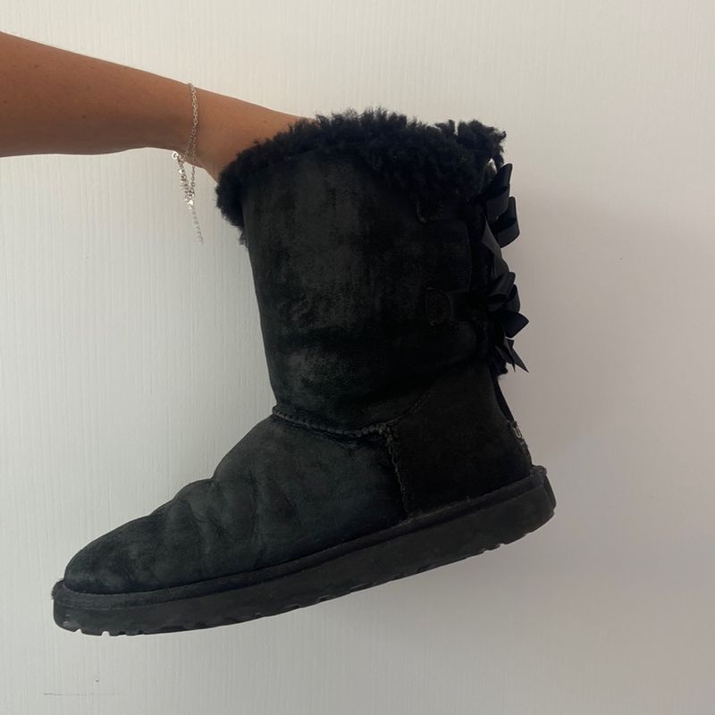 Bota store ugg preta