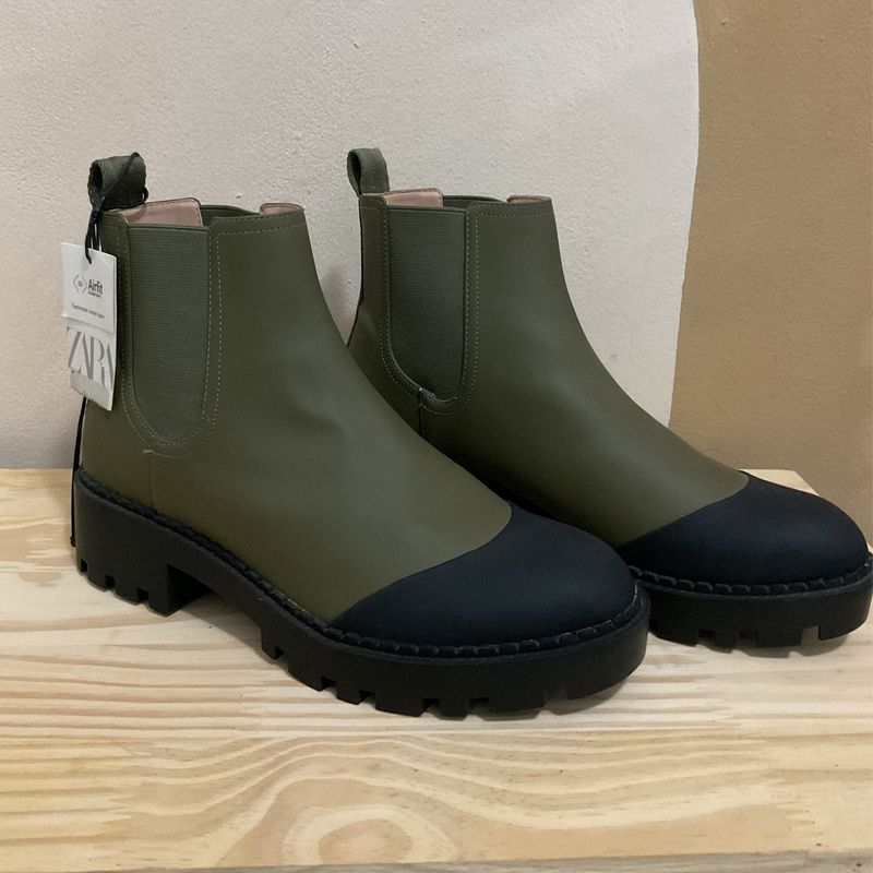 Botas Zara Verde Militar Stivali Zara In Gomma Verde Taglia 38 EU
