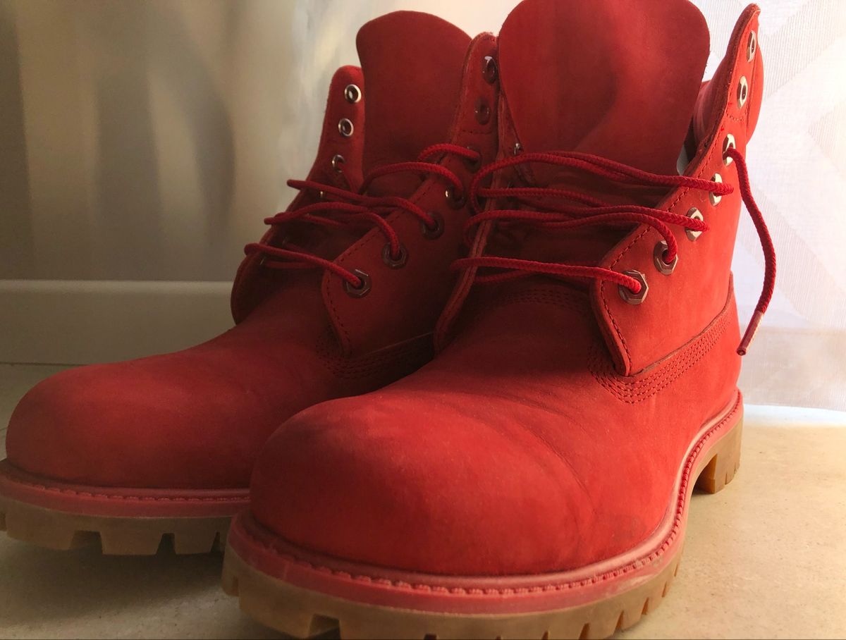 bota vermelha timberland