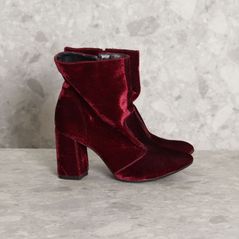 Bota Vermelha Veludo Mixage Mixage Usado 99459097 enjoei