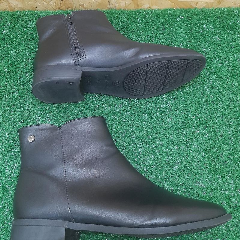 Bota via uno lisa hot sale preta