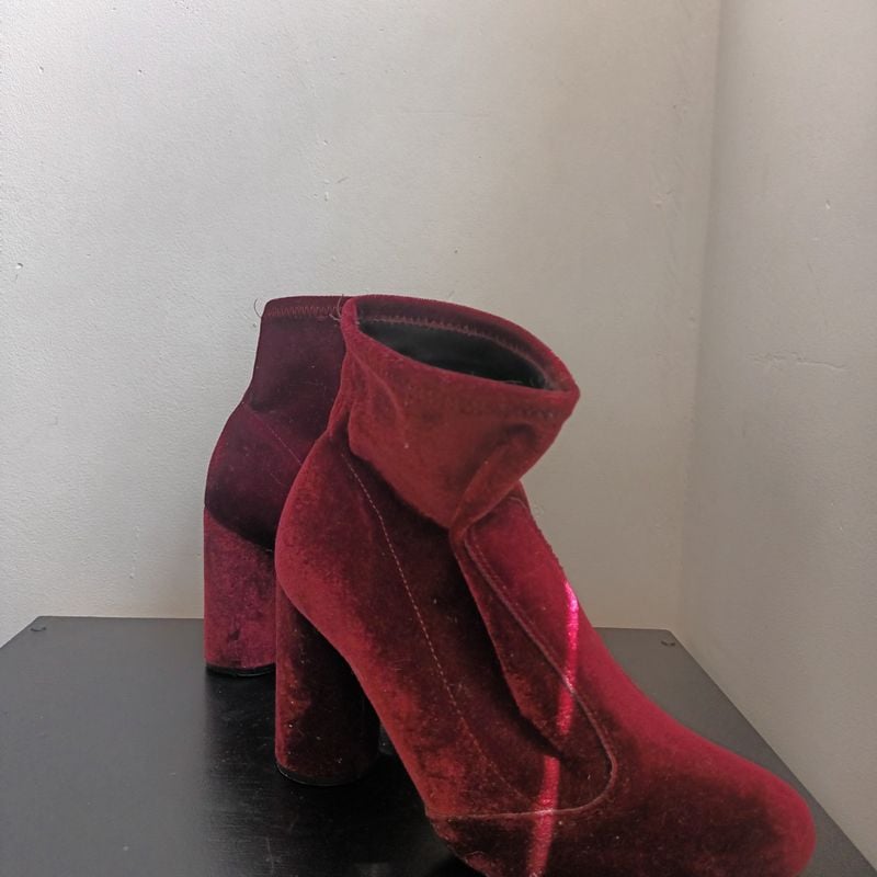 Bota Vizzano Veludo Vinho Red Cherry Cano Médio Vizzano Usado