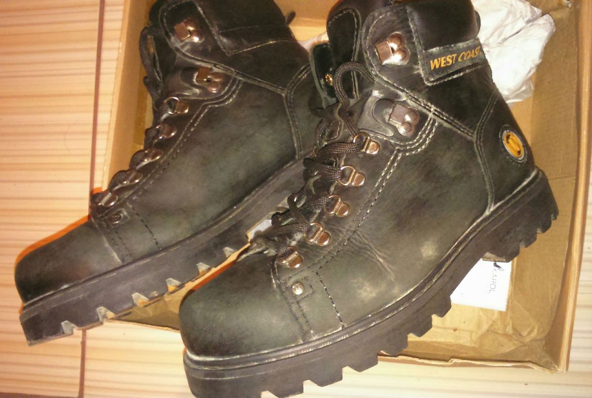 bota west coast preço
