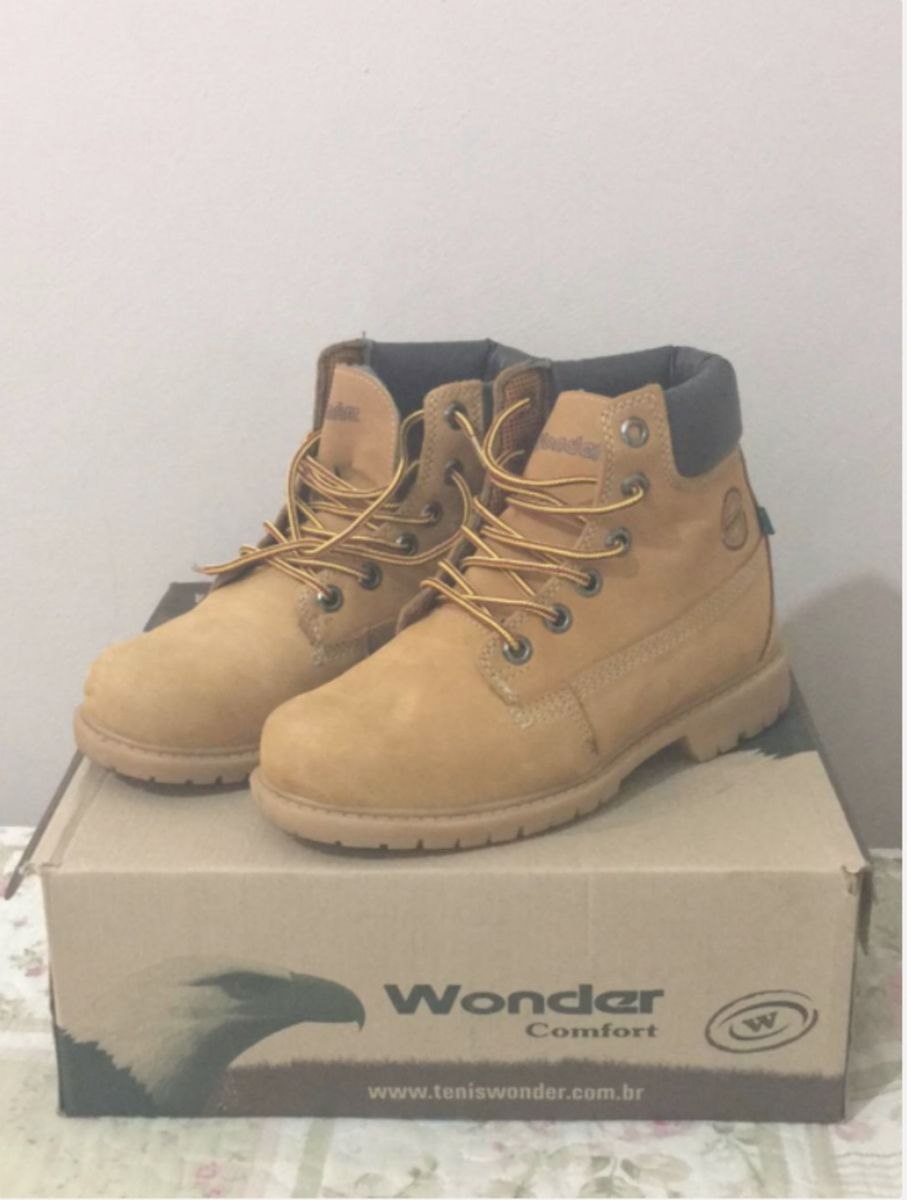 bota wonder feminina