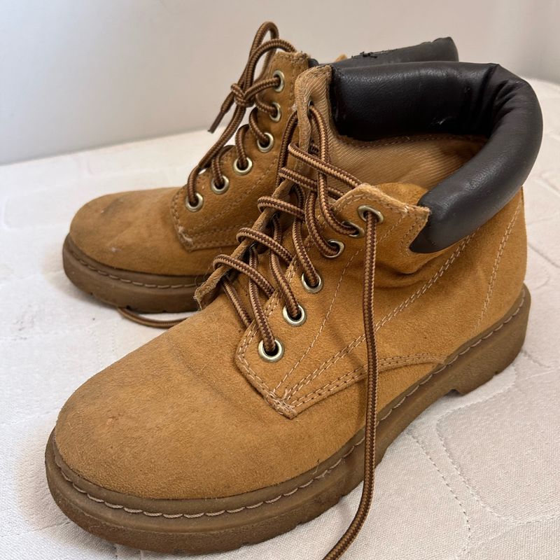 Bota store worker feminina