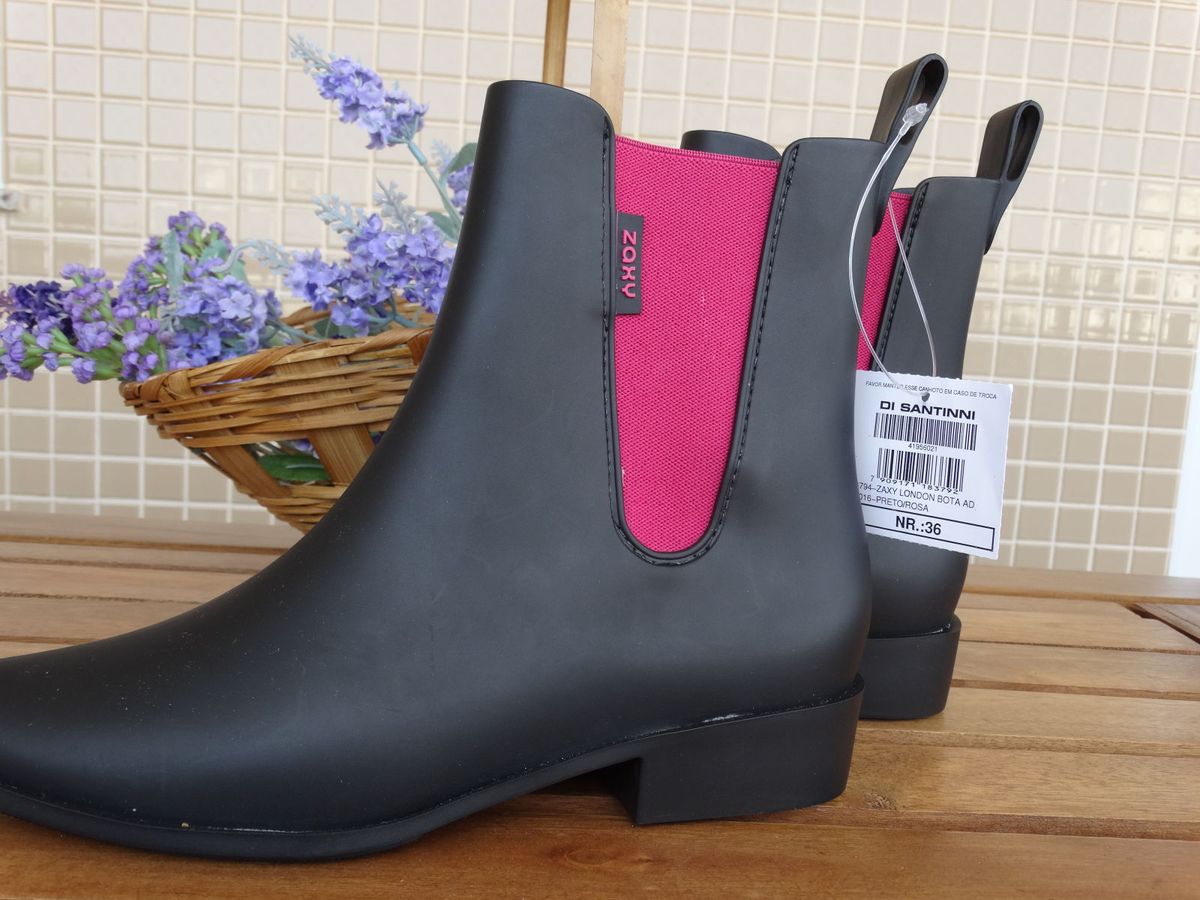 bota zaxy feminino de plástico