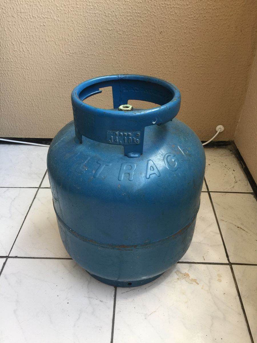 Botijão de Gás 13 Kg Vazio Ultragaz | Móvel de Cozinha Ultragaz Nunca Usado  48496769 | enjoei