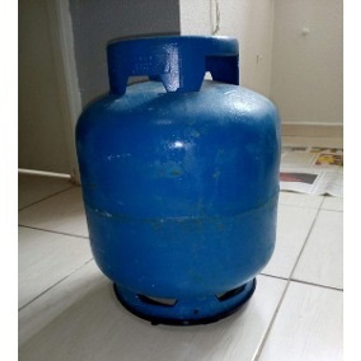 Um Botijao De Gas De Cozinha Contem 13kg