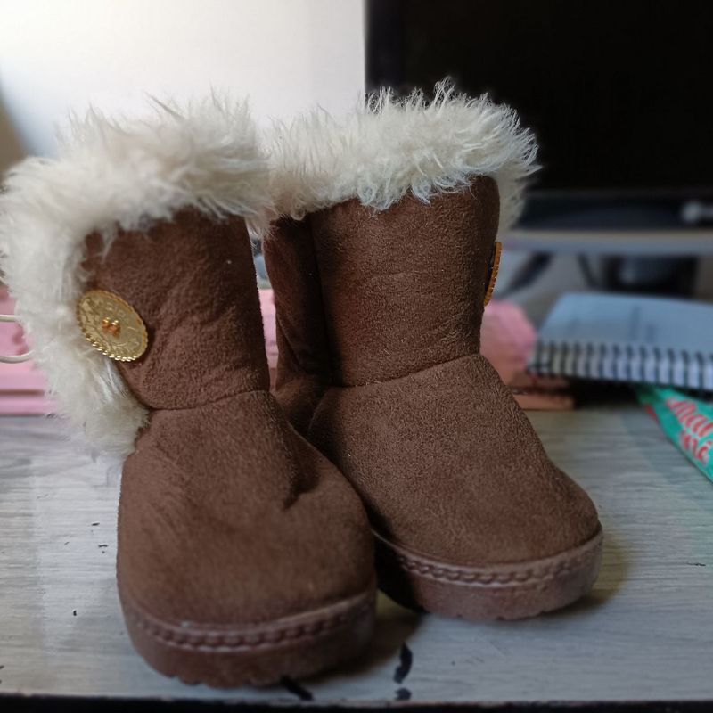 Botinha 2024 estilo ugg