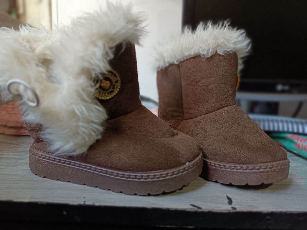 Botinha store estilo ugg