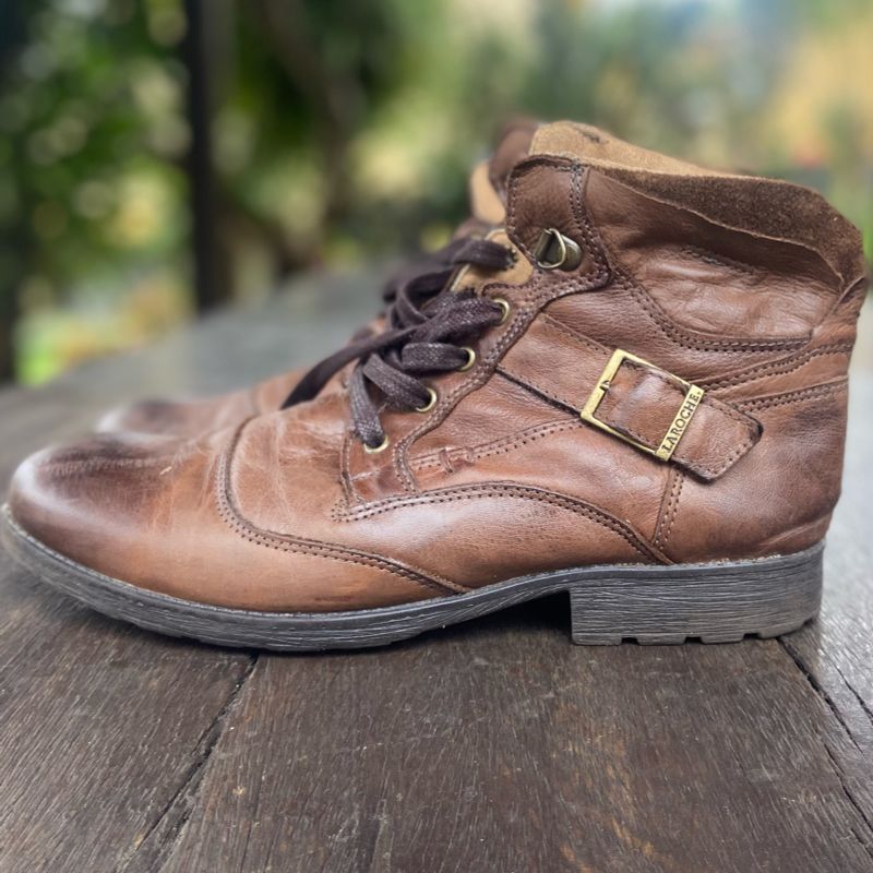 Bota store masculina laroche