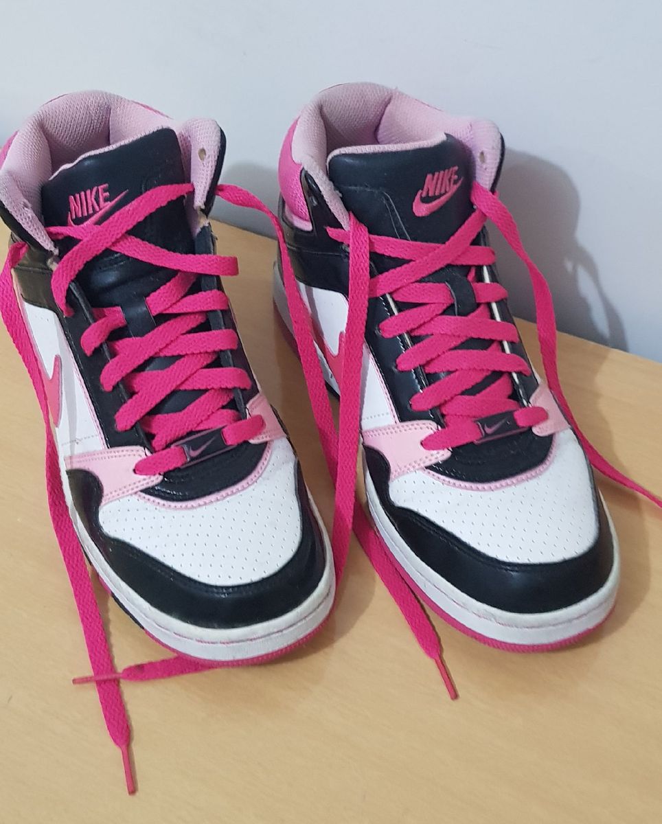 Fuera tanque Insignia Botinha Nike Pink e Preto | Tênis Feminino Nike Usado 36703427 | enjoei