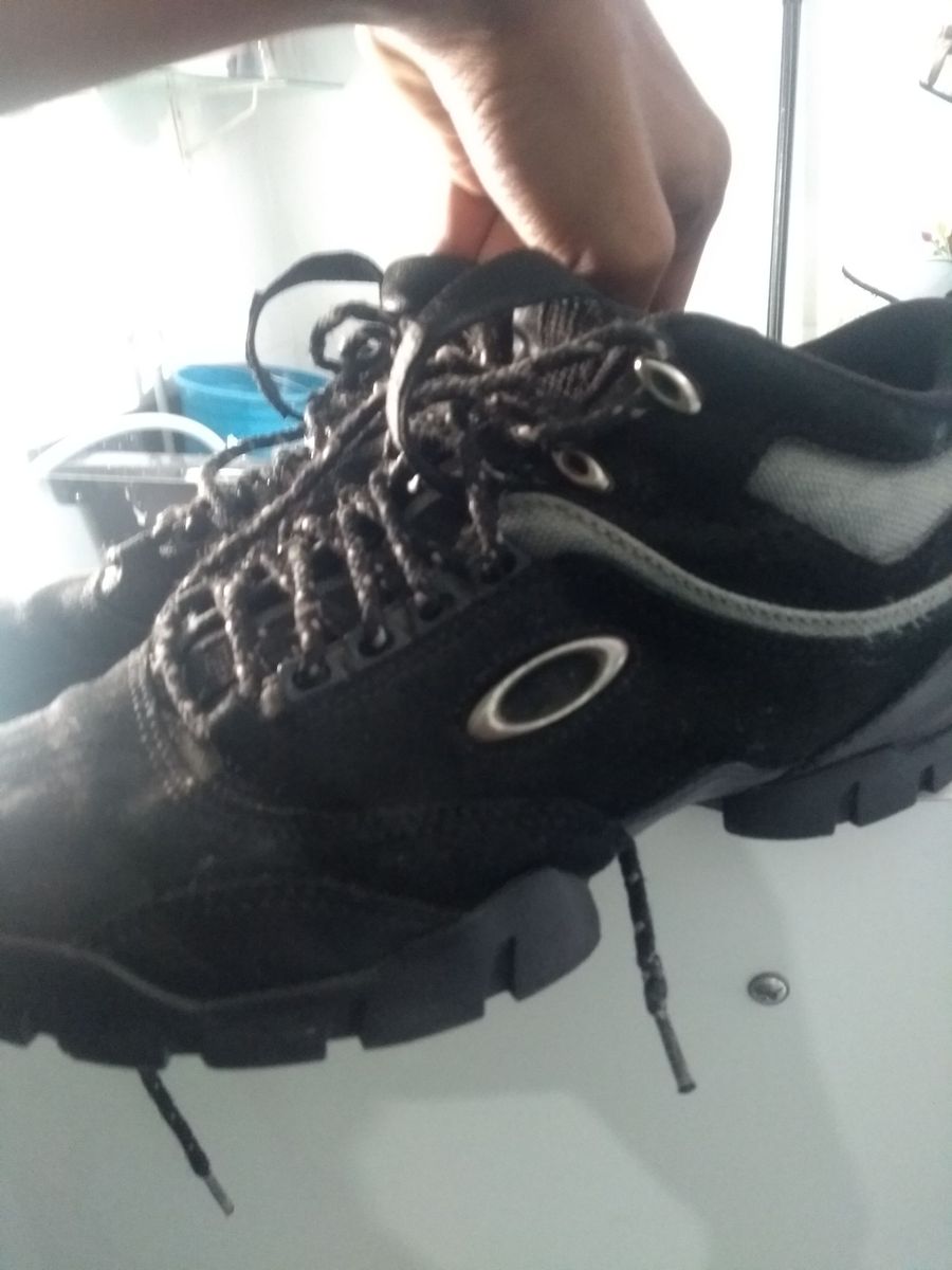 botinha da oakley tamanho 36