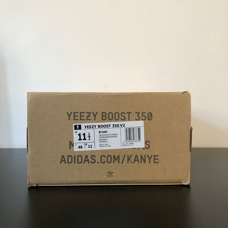 Yeezy best sale oreo box