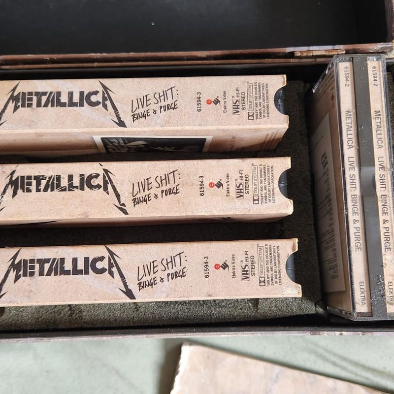Box de Colecionador Metallica Live Shit Binge &Amp; Purge + Vhs