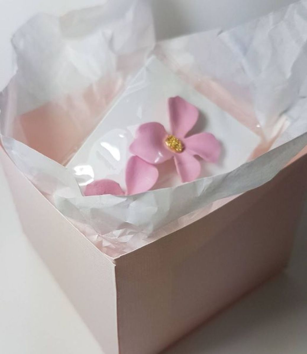 brinco flor rose - bijoux sem marca