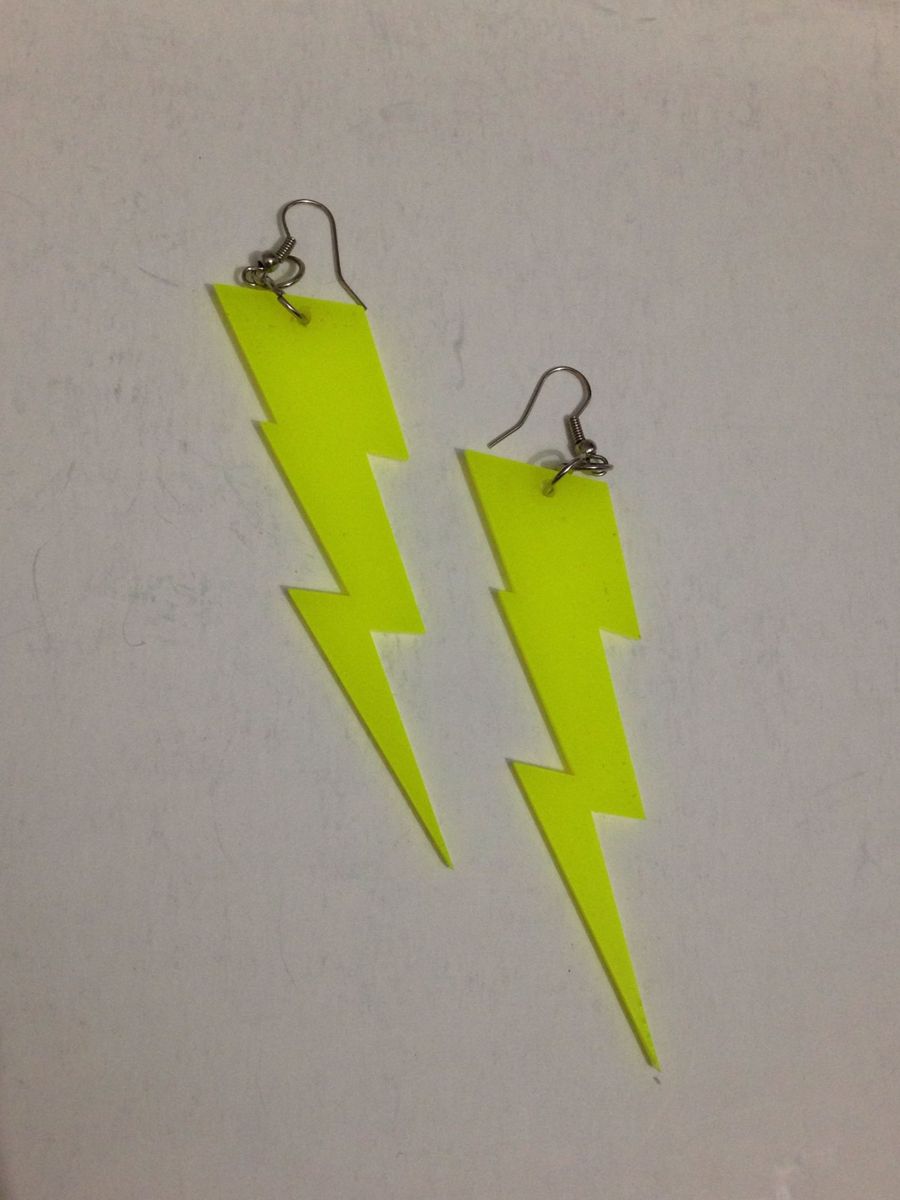Brinco Maxi Raio Amarelo Neon Bijuteria Feminina Pop Fever Nunca Usado 22861590 Enjoei brinco maxi raio amarelo neon