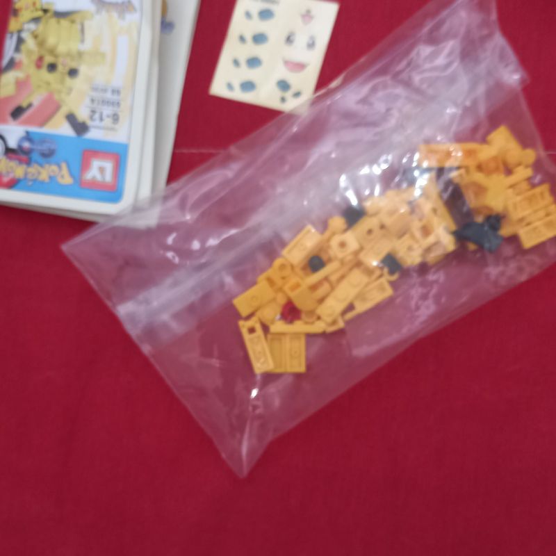 Brinquedo Tipo Lego Pokemon Pikachu- 68 Peças | Brinquedo para Bebês Ly  Tipo Lego Usado 72028528 | enjoei