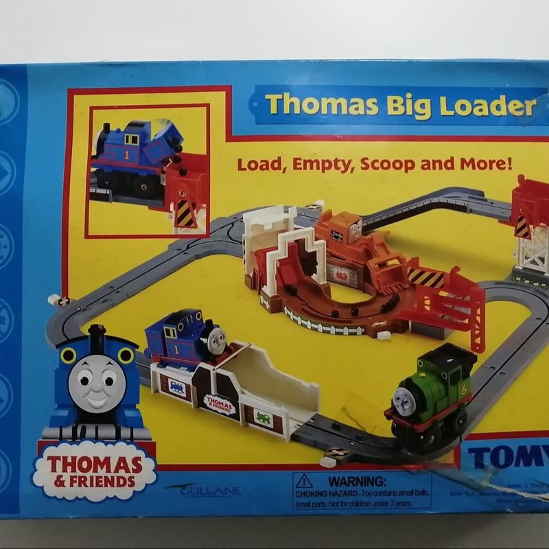 Thomas Trem Set Importado 11 Peças de Metal, Uma Estação Interativa e  Muitos Trilhos, Brinquedo Thomas-Trem Usado 76288392