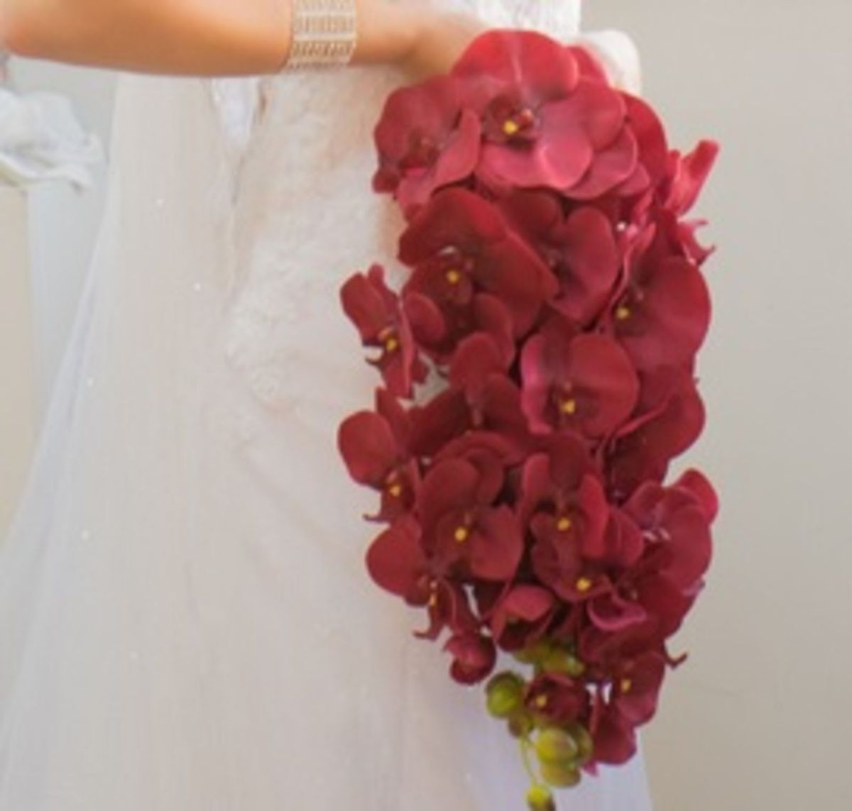 Buquê de Orquídeas Marsala - #Noivas | Roupa de Casamento Feminina Usado  21616023 | enjoei