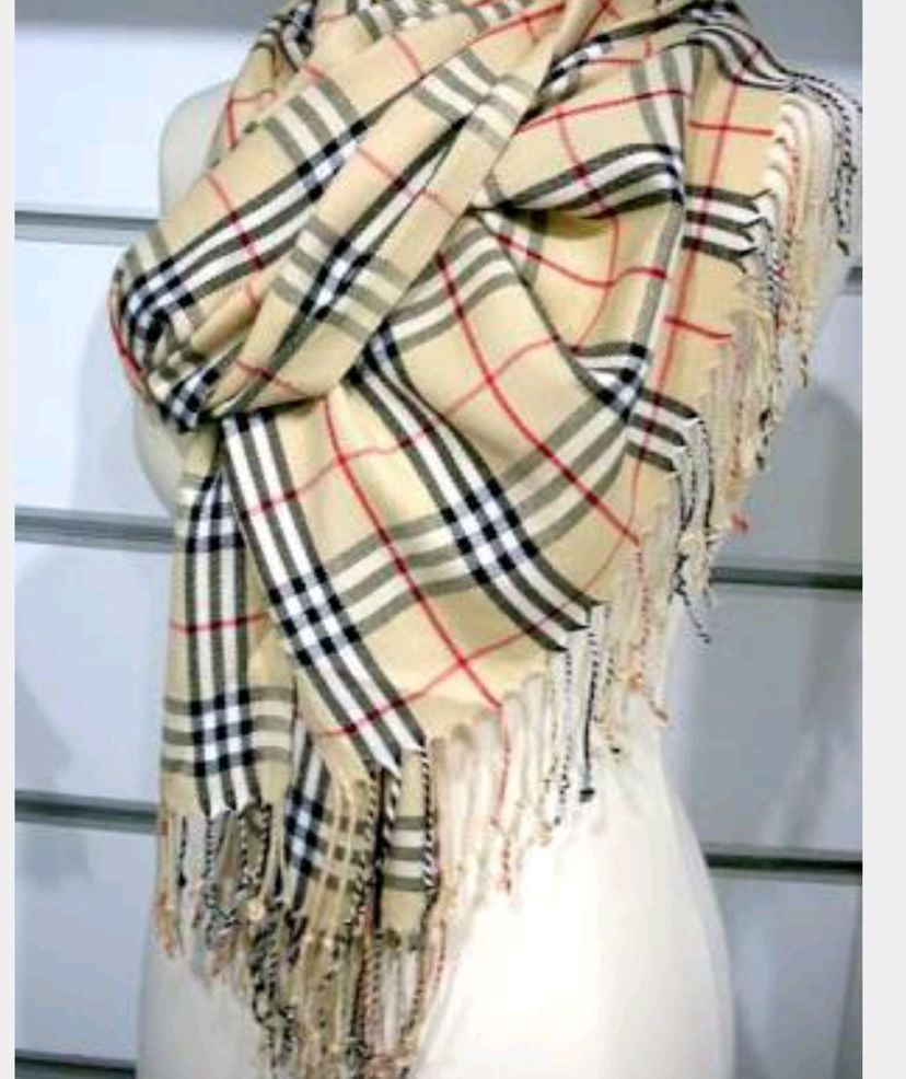 Burberry Pashmina Inspired Nova | Lenço Feminino Importada Nunca Usado  16081622 | enjoei