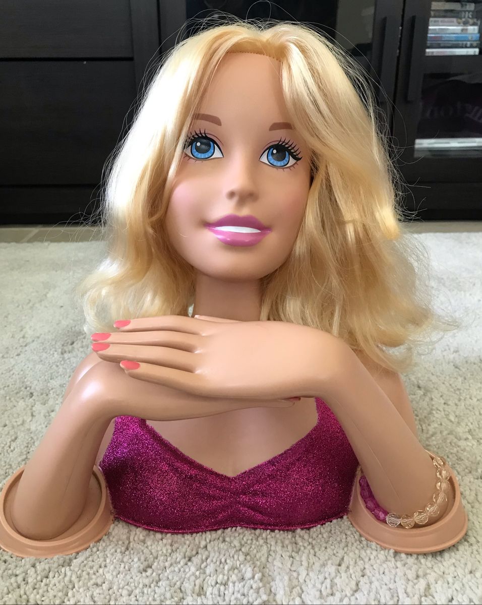 Barbie cabeca da boneca para pentear e maquiar: Com o melhor preço