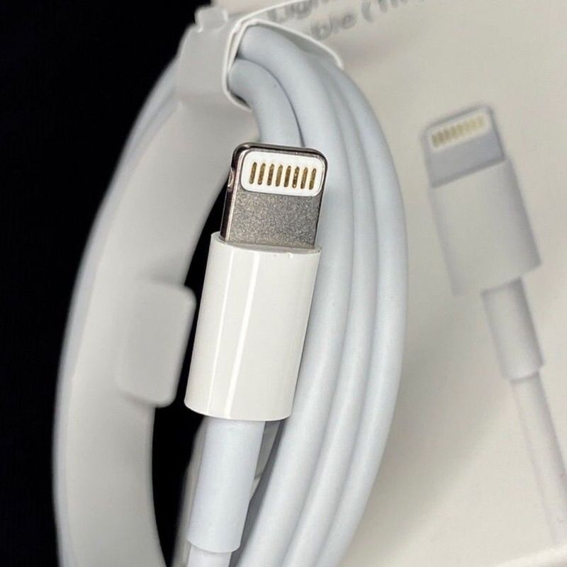 Cabo carregador para iPhone 0.25 m, cabo Lightning de 90 graus, cabo de  carregamento USB para jogos compatível com iPhone 12  Pro/11/Pro/Max/X/XS/XR/XS