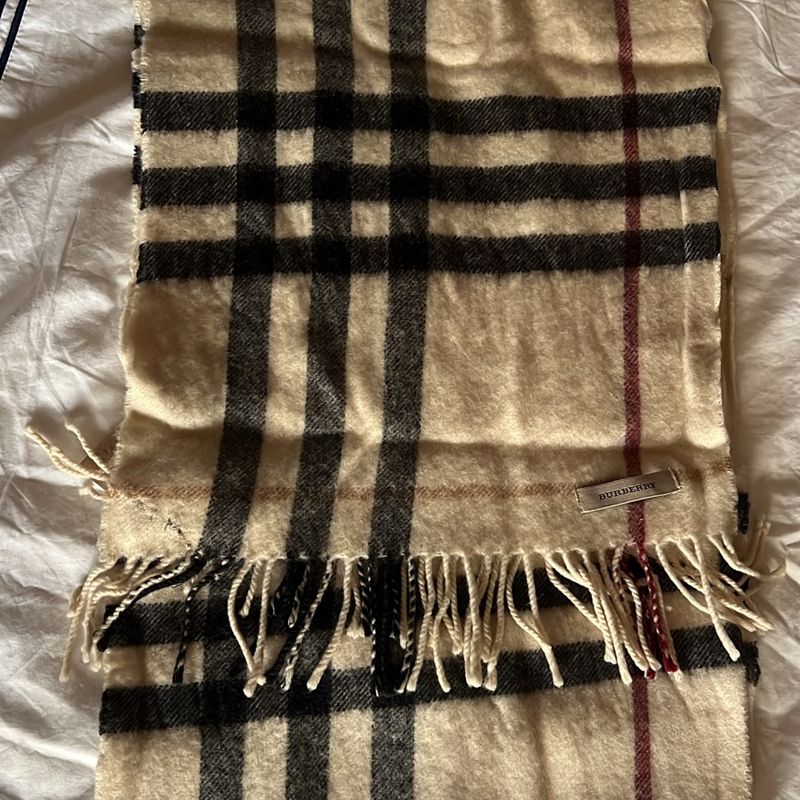 Cachecol Burberry Burberry Usado 104791442 enjoei
