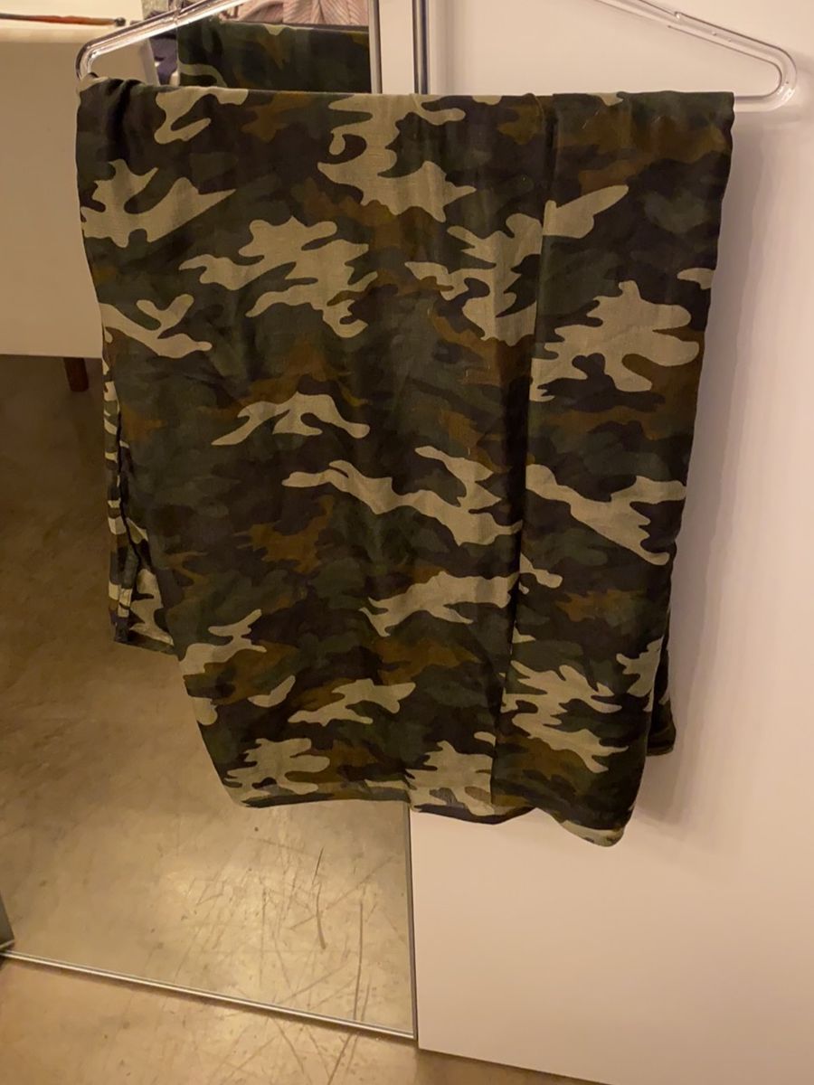 saia militar feminina