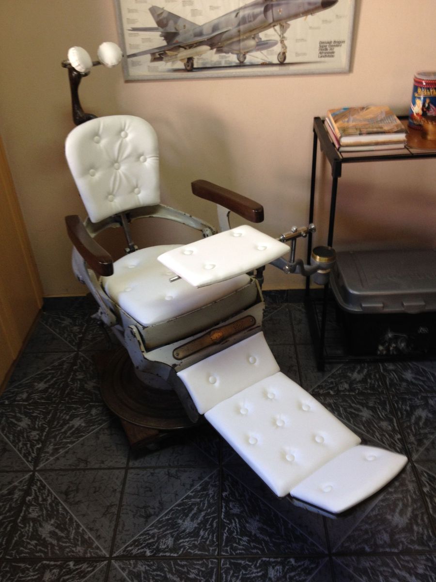 Cadeira De Barbeiro Antiga Usada