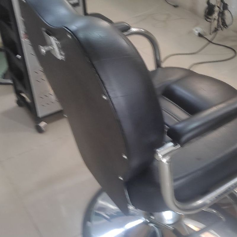 Cadeira de Barbeiro | Cadeira Takara Belmont Usado 29182532 | enjoei